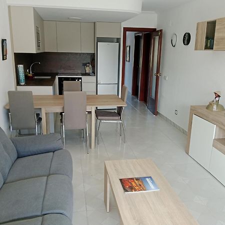 Cozzy Flat In A Quiet And Nice Area / Acogedor Apartamento En Zona Tranquila Y Agradable Камбрильс Экстерьер фото